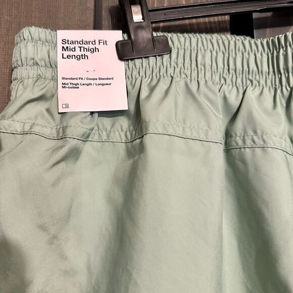 Nike Men Shorts - Picture 4 of 4